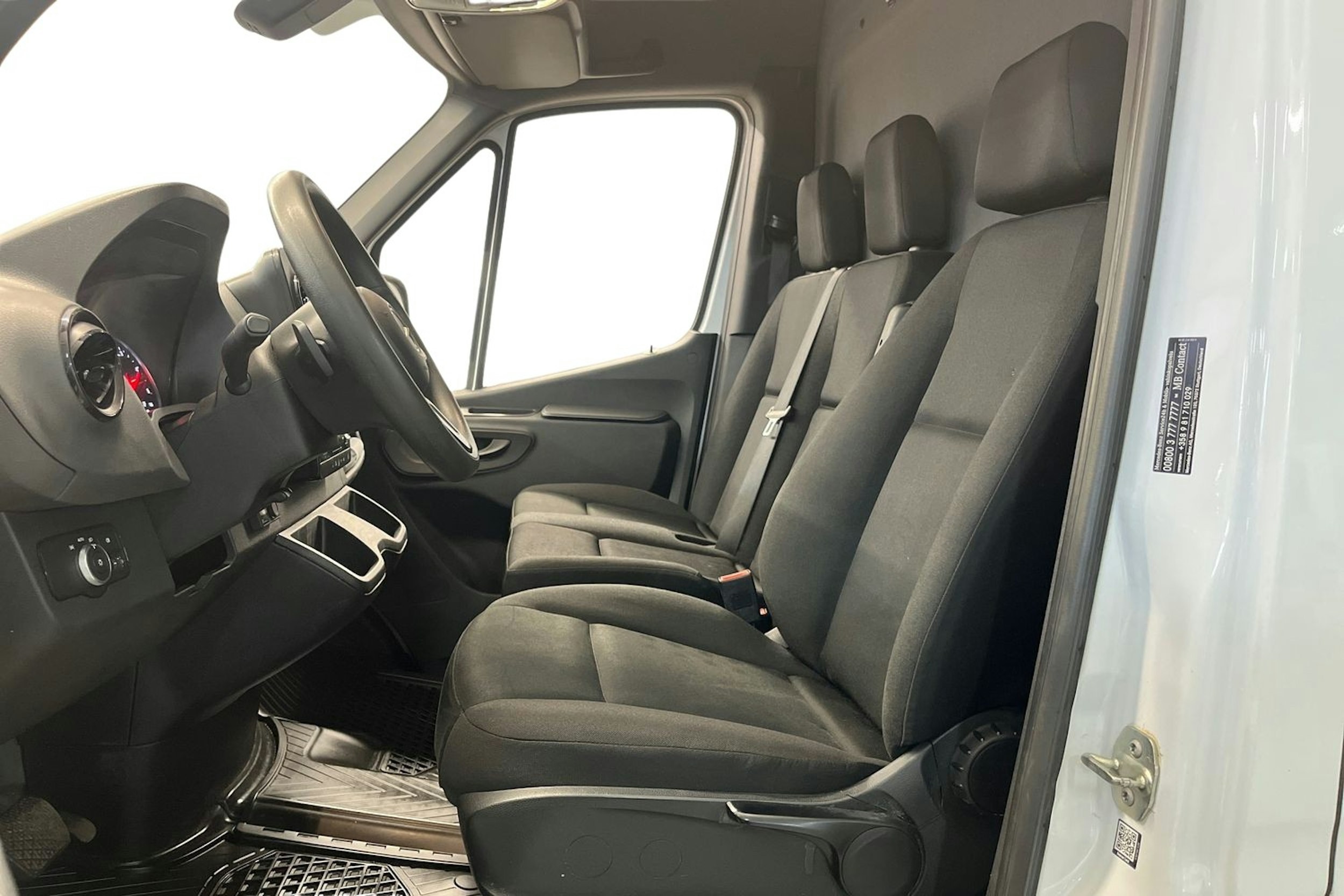 valkoinen Mercedes-Benz Sprinter 2022 kuva 10.