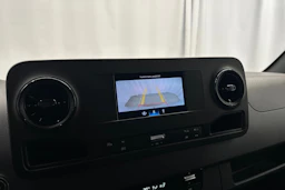 valkoinen Mercedes-Benz Sprinter 2022 kuva 21.