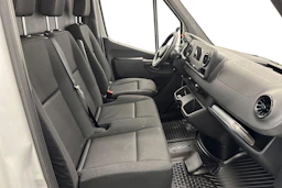 valkoinen Mercedes-Benz Sprinter 2022 kuva 11.