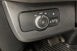 valkoinen Mercedes-Benz Sprinter 2022 kuva 19.