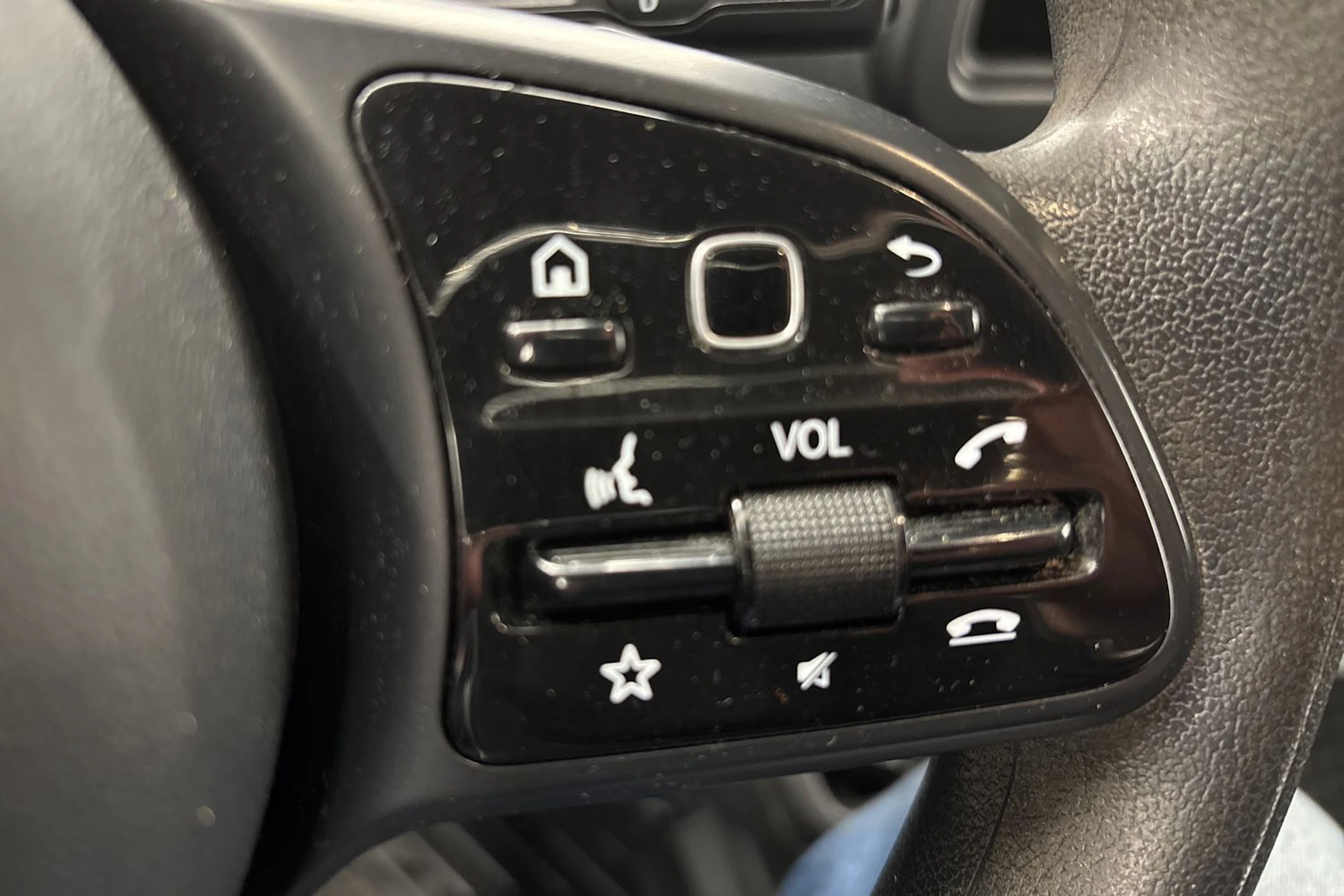 valkoinen Mercedes-Benz Sprinter 2022 kuva 21.