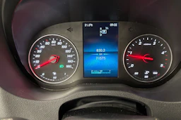 valkoinen Mercedes-Benz Sprinter 2022 kuva 27.