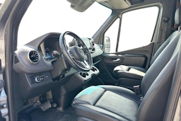 harmaa Mercedes-Benz Sprinter 2022 kuva 3.