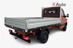 oranssi Mercedes-Benz Sprinter 2023 kuva 2.