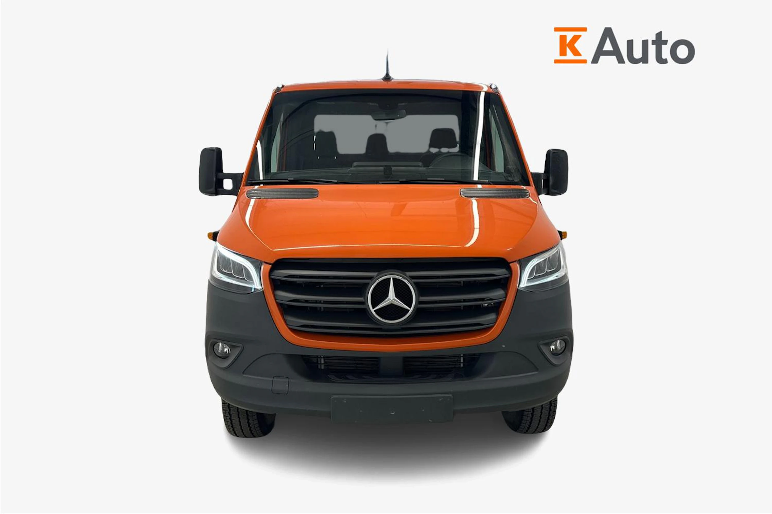 oranssi Mercedes-Benz Sprinter 2023 kuva 4.