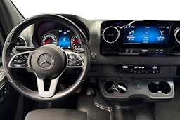 harmaa Mercedes-Benz Sprinter 2023 kuva 9.