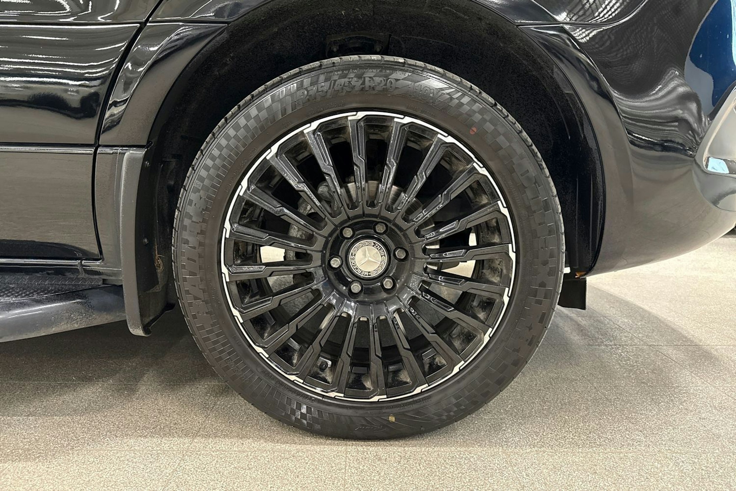 met. musta Mercedes-Benz Sprinter 2023 kuva 11.