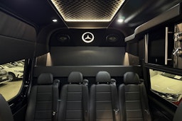 met. musta Mercedes-Benz Sprinter 2023 kuva 16.