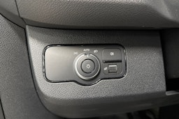 met. musta Mercedes-Benz Sprinter 2023 kuva 25.