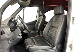valkoinen Mercedes-Benz Sprinter 2023 kuva 8.