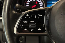 valkoinen Mercedes-Benz Sprinter 2023 kuva 21.