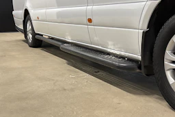 valkoinen Mercedes-Benz Sprinter 2023 kuva 34.