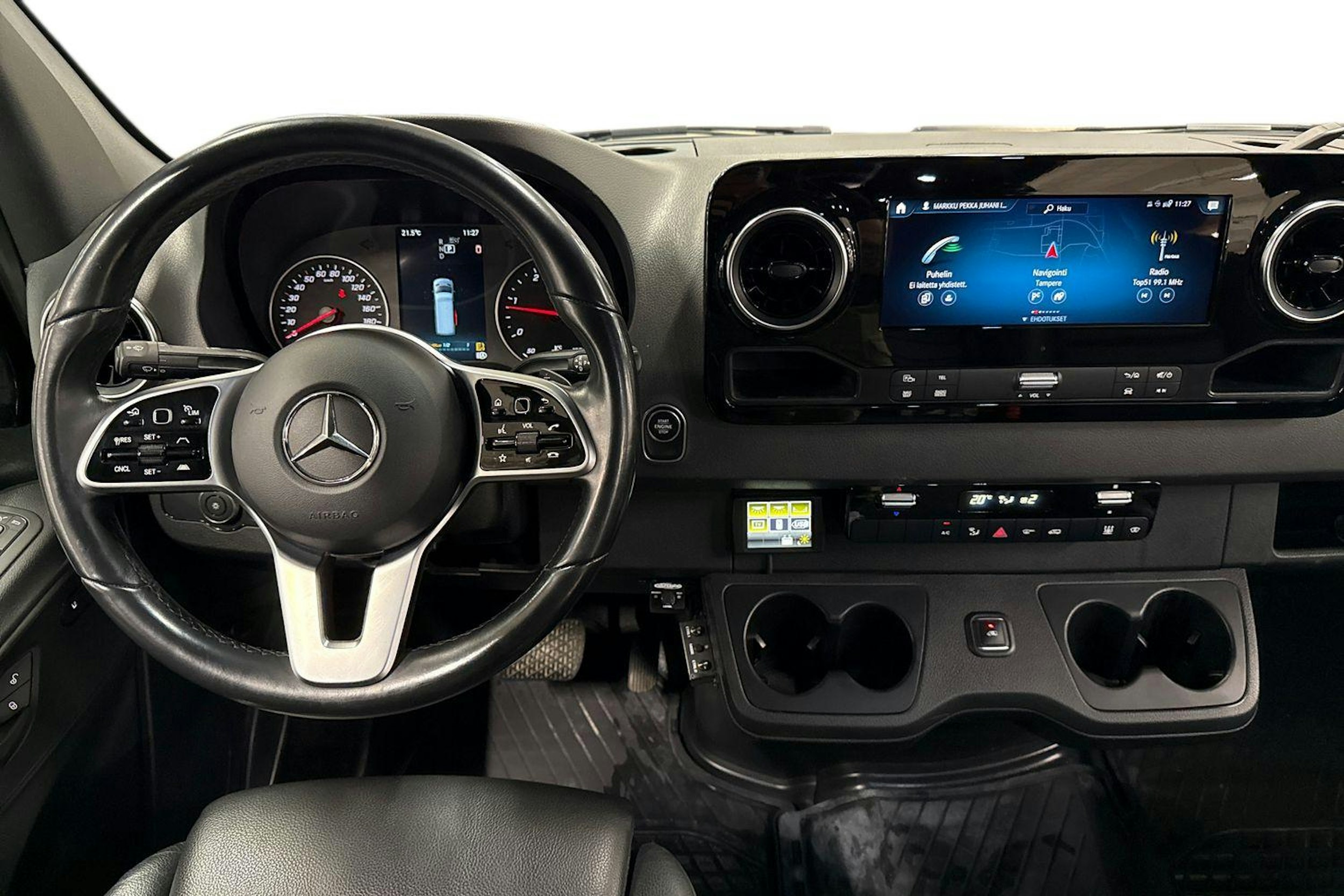 musta Mercedes-Benz Sprinter 2023 kuva 9.