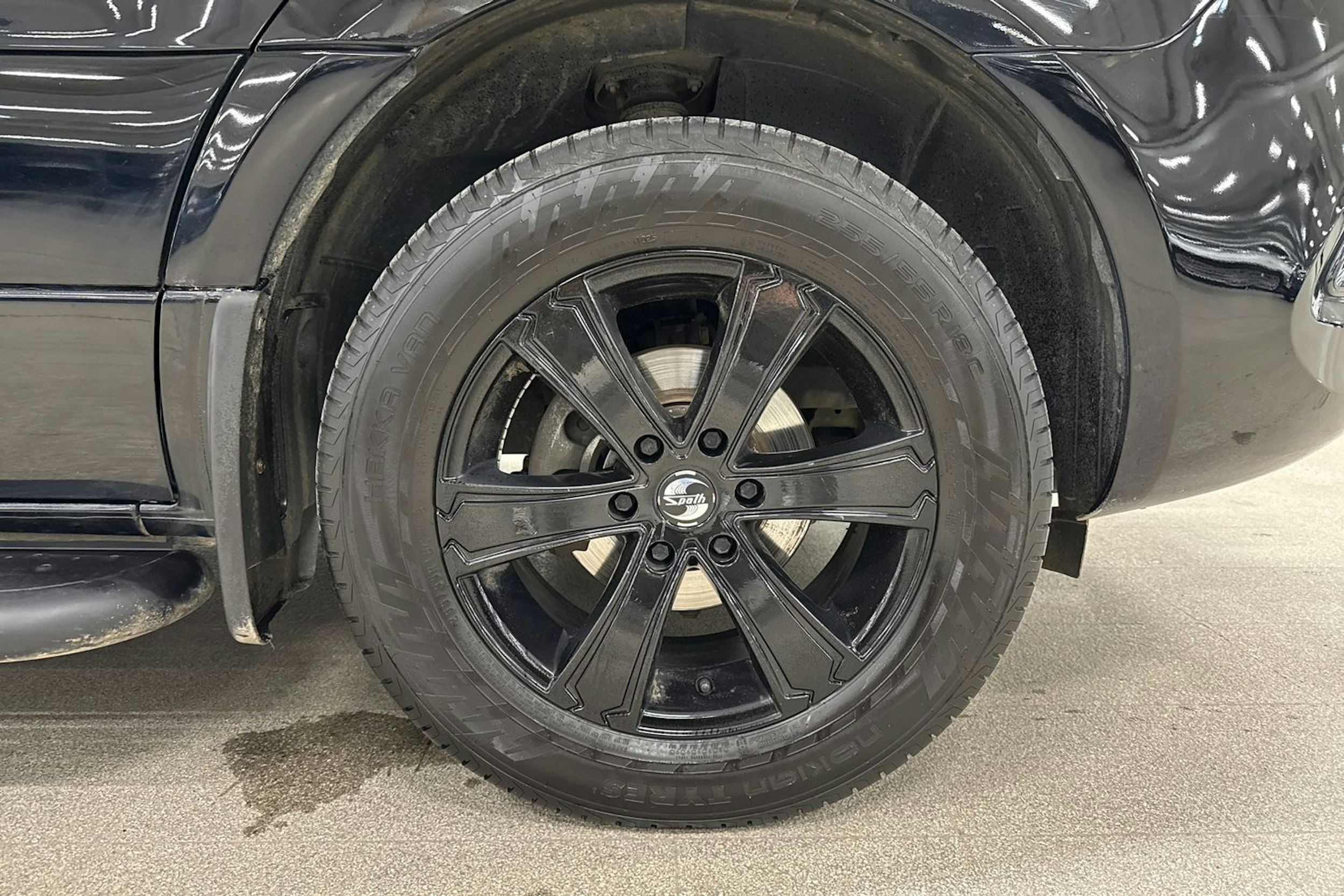 musta Mercedes-Benz Sprinter 2023 kuva 11.