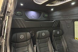 musta Mercedes-Benz Sprinter 2023 kuva 15.