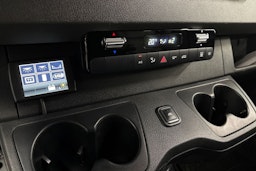 musta Mercedes-Benz Sprinter 2023 kuva 24.
