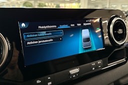 musta Mercedes-Benz Sprinter 2023 kuva 28.