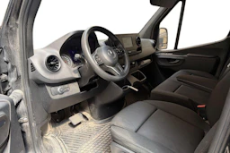 musta Mercedes-Benz Sprinter 2023 kuva 3.
