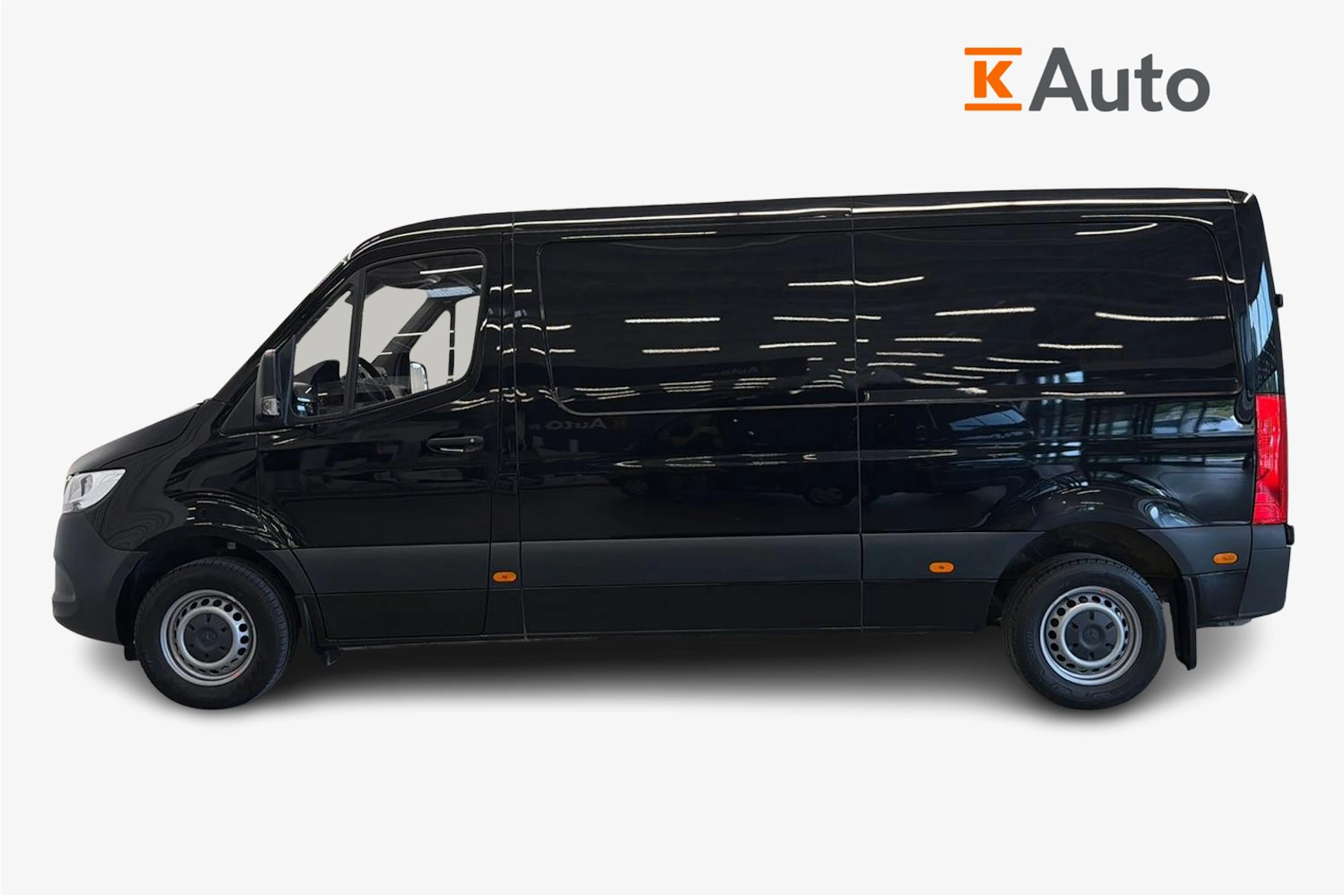 musta Mercedes-Benz Sprinter 2023 kuva 7.