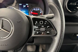 musta Mercedes-Benz Sprinter 2023 kuva 16.