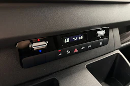 musta Mercedes-Benz Sprinter 2023 kuva 21.