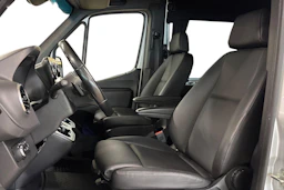 harmaa Mercedes-Benz Sprinter 2024 kuva 8.