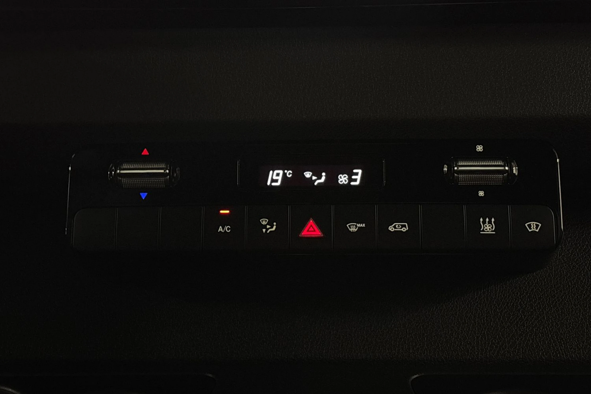 harmaa Mercedes-Benz Sprinter 2024 kuva 26.