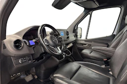 valkoinen Mercedes-Benz Sprinter 2023 kuva 8.