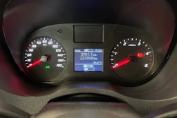 valkoinen Mercedes-Benz Sprinter 2023 kuva 17.