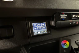 valkoinen Mercedes-Benz Sprinter 2023 kuva 21.