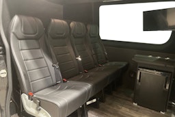 musta Mercedes-Benz Sprinter 2023 kuva 10.