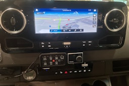 musta Mercedes-Benz Sprinter 2023 kuva 14.