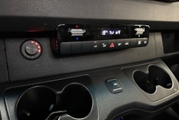 harmaa Mercedes-Benz Sprinter 2023 kuva 20.