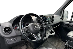 valkoinen Mercedes-Benz Sprinter 2023 kuva 3.