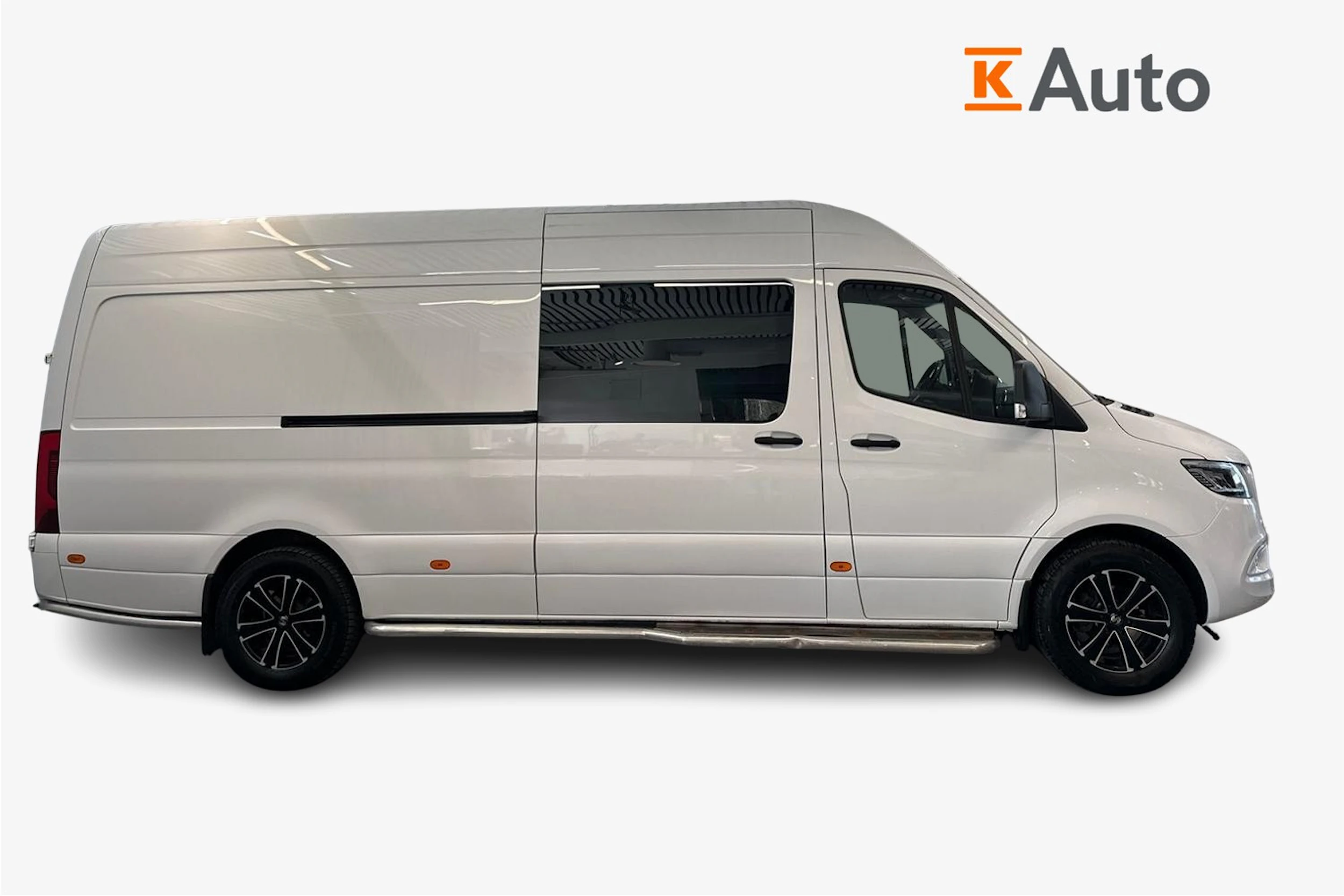 valkoinen Mercedes-Benz Sprinter 2023 kuva 7.