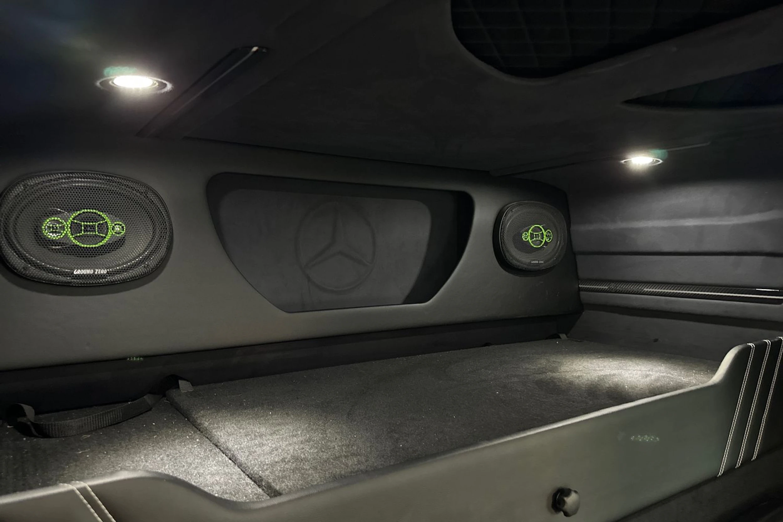 valkoinen Mercedes-Benz Sprinter 2023 kuva 26.
