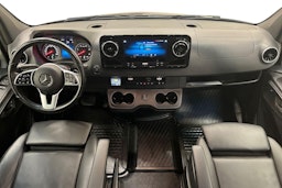 harmaa Mercedes-Benz Sprinter 2023 kuva 9.