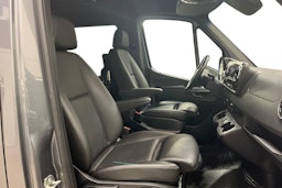 harmaa Mercedes-Benz Sprinter 2023 kuva 11.