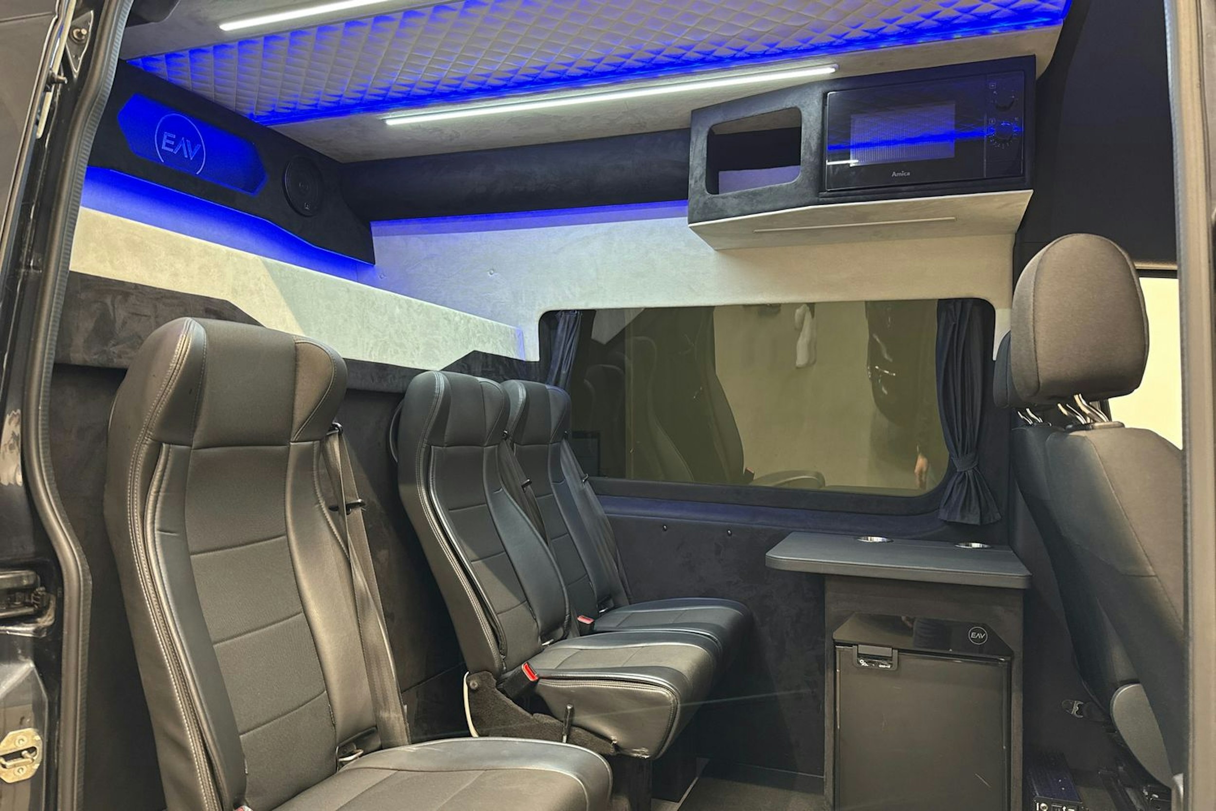 musta Mercedes-Benz Sprinter 2023 kuva 10.