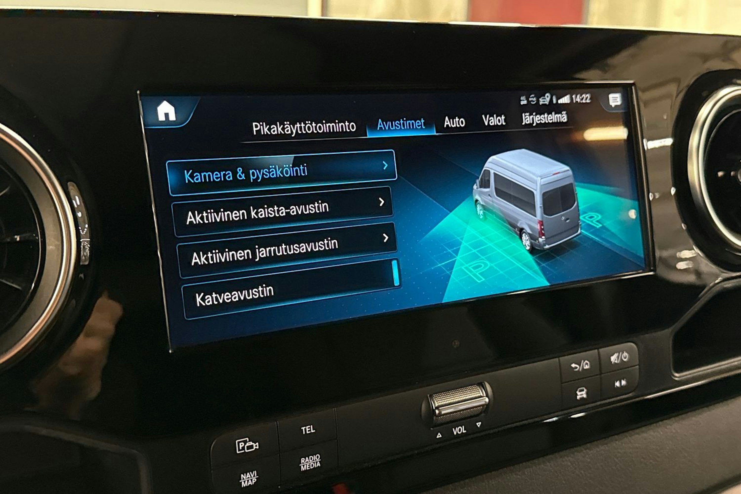 musta Mercedes-Benz Sprinter 2023 kuva 21.