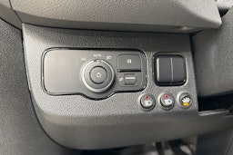 musta Mercedes-Benz Sprinter 2023 kuva 23.