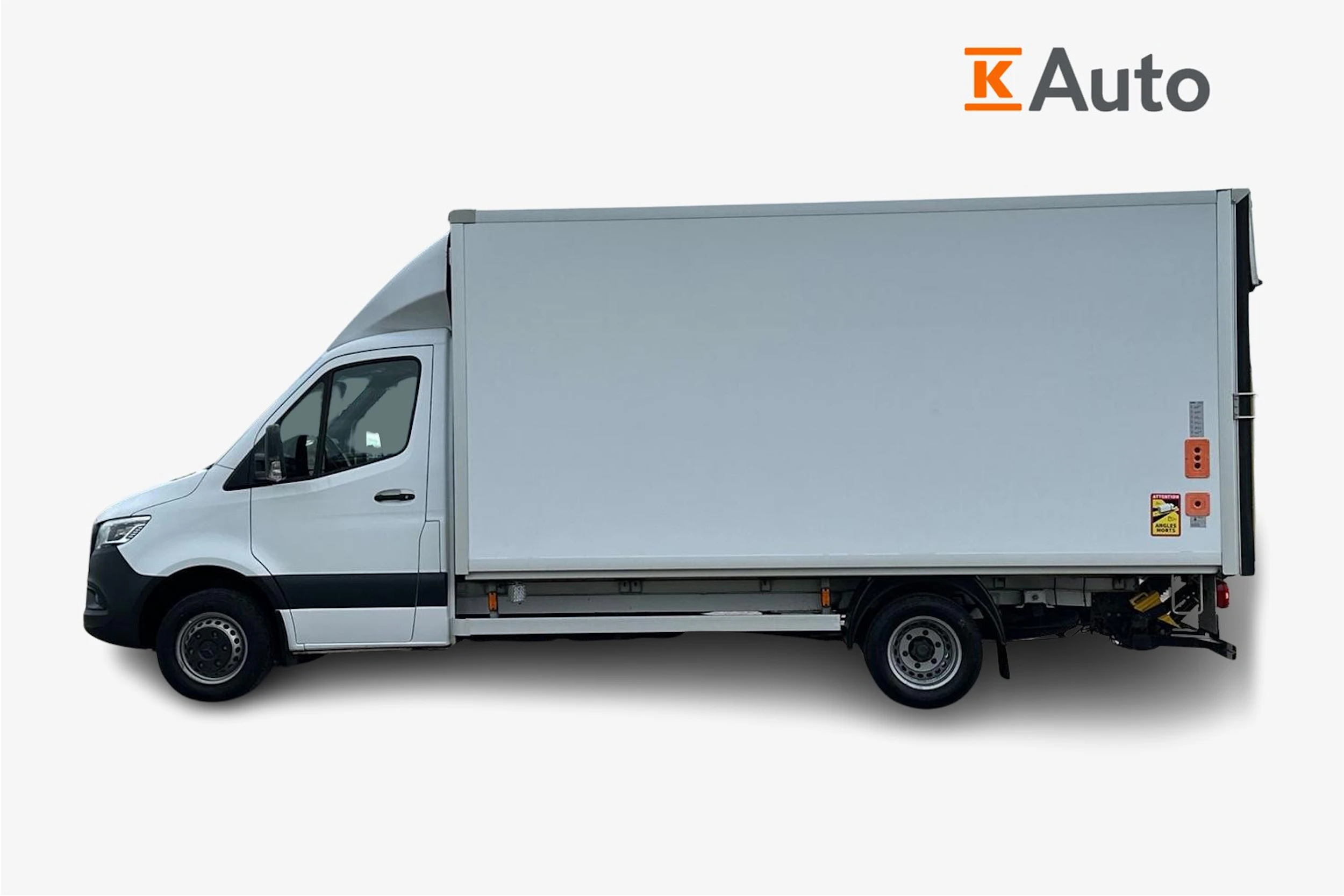 valkoinen Mercedes-Benz Sprinter 2023 kuva 5.