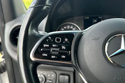 valkoinen Mercedes-Benz Sprinter 2023 kuva 10.