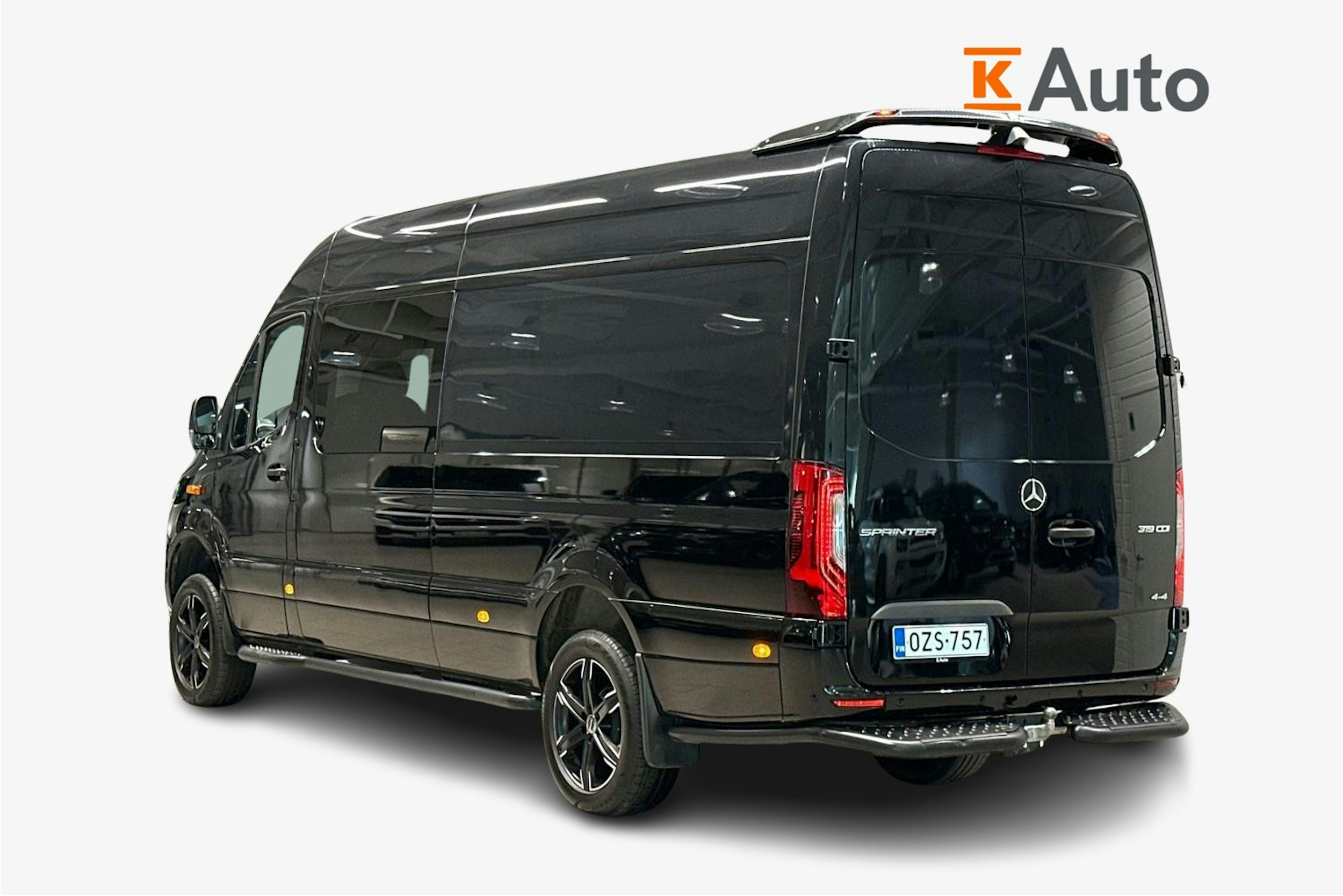musta Mercedes-Benz Sprinter 2023 kuva 2.