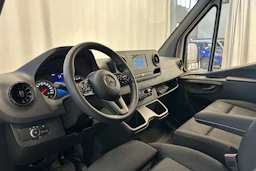 valkoinen Mercedes-Benz Sprinter 2023 kuva 6.