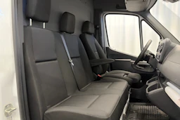 valkoinen Mercedes-Benz Sprinter 2023 kuva 13.