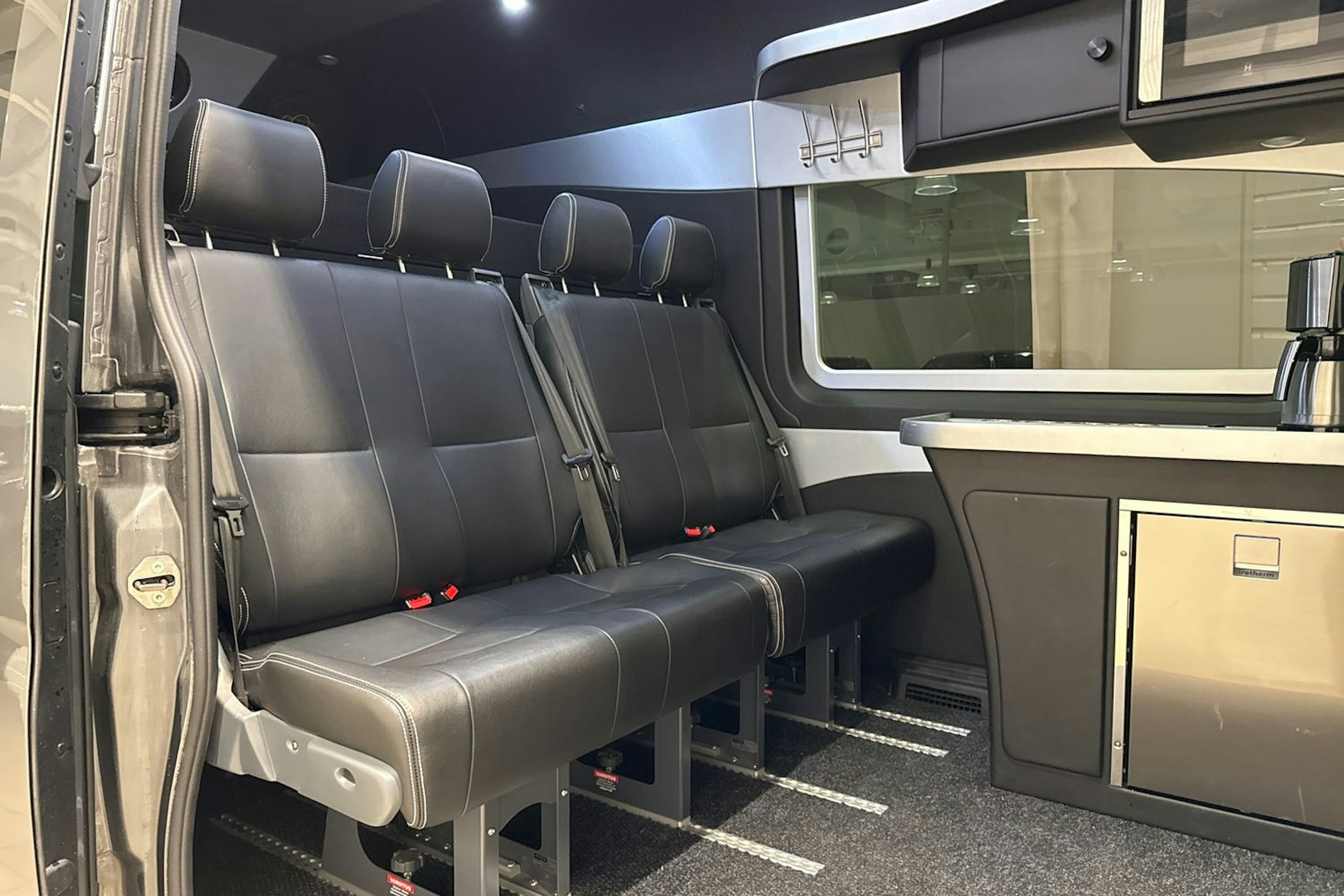 Harmaa Mercedes-Benz SPRINTER 2023 kuva 10.