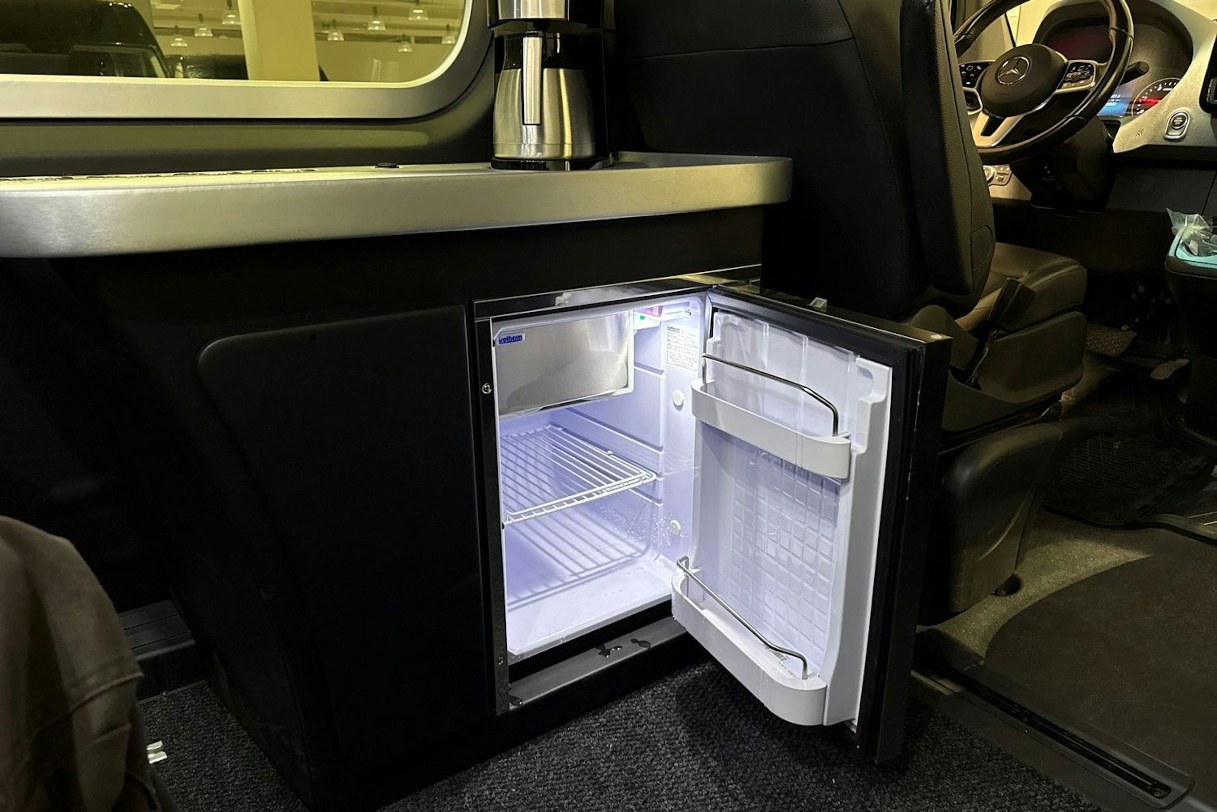 Harmaa Mercedes-Benz SPRINTER 2023 kuva 21.