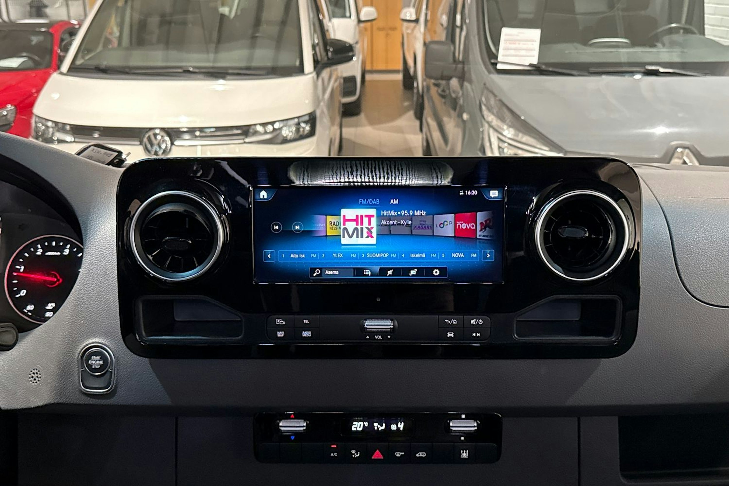Harmaa Mercedes-Benz SPRINTER 2023 kuva 24.