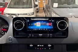 Harmaa Mercedes-Benz SPRINTER 2023 kuva 24.